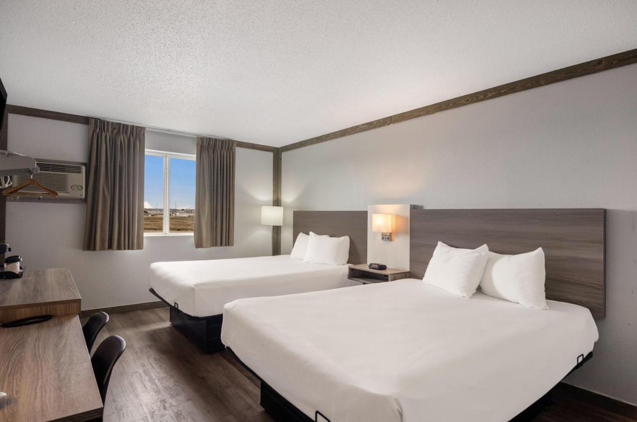 Econo Lodge Scottsbluff Bagian luar foto