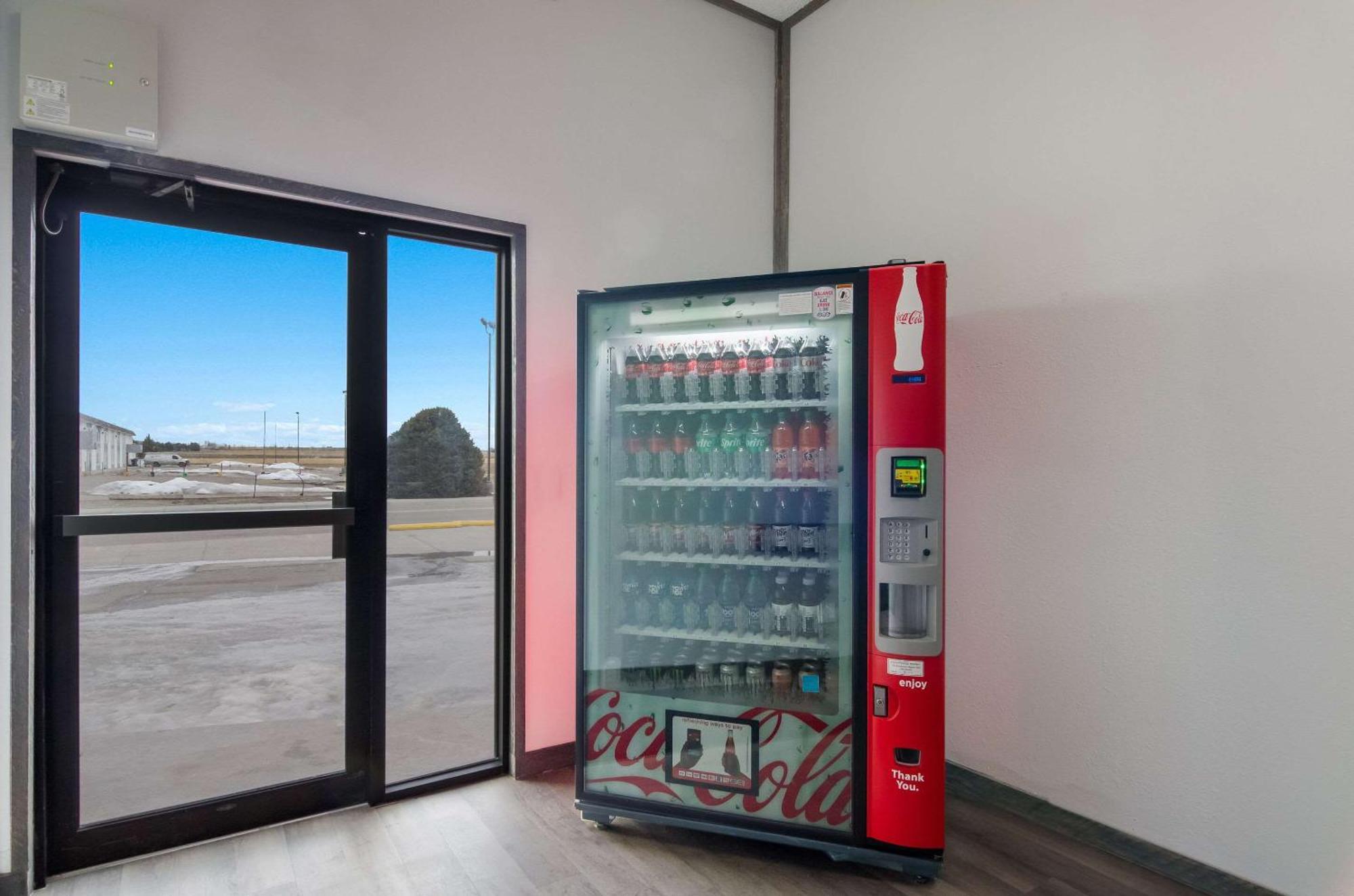 Econo Lodge Scottsbluff Bagian luar foto