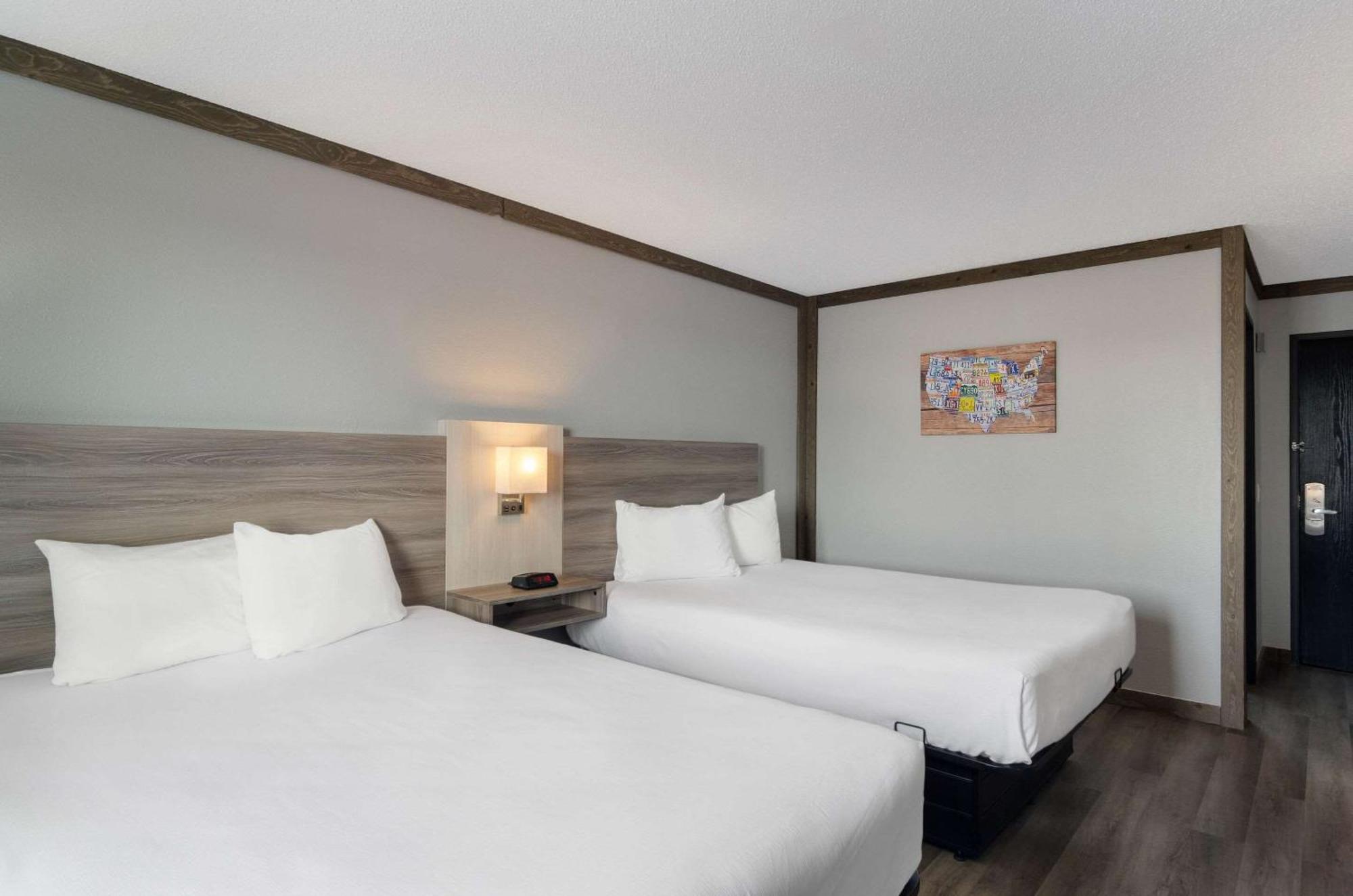 Econo Lodge Scottsbluff Bagian luar foto