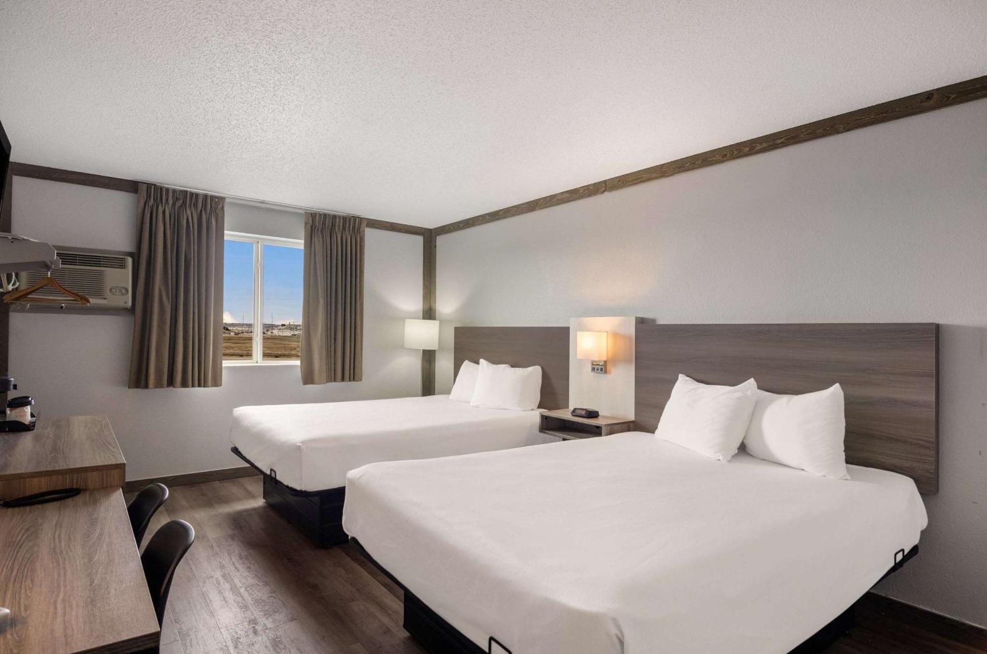Econo Lodge Scottsbluff Bagian luar foto